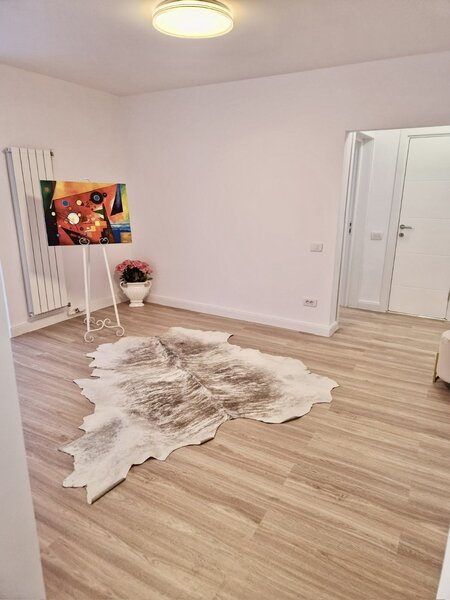 Unirii, ultracentral, vis-a-vis de Cocor, B-dul Bratianu, comision 0%.