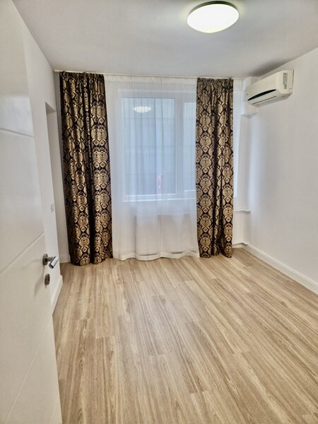 Unirii, ultracentral, vis-a-vis de Cocor, B-dul Bratianu, comision 0%.