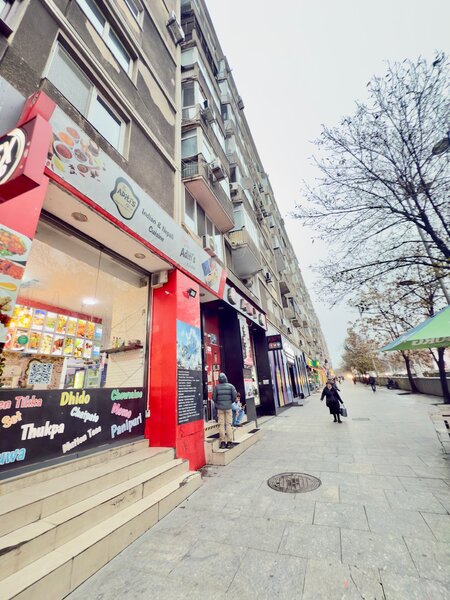 Unirii, ultracentral, vis-a-vis de Cocor, B-dul Bratianu, comision 0%.